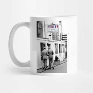 Cold War Berlin, Checkpoint Charlie Mug